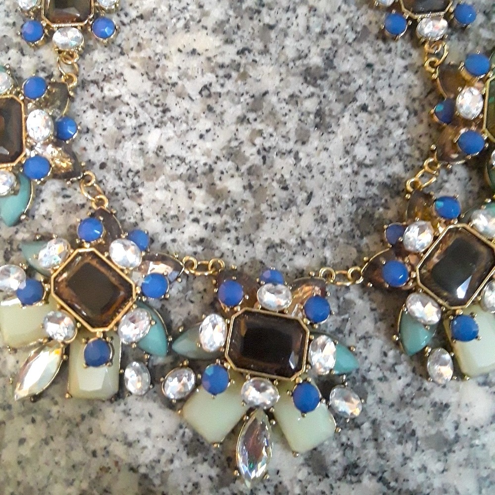 NWT Necklace from NY&C - Picture 3 of 4